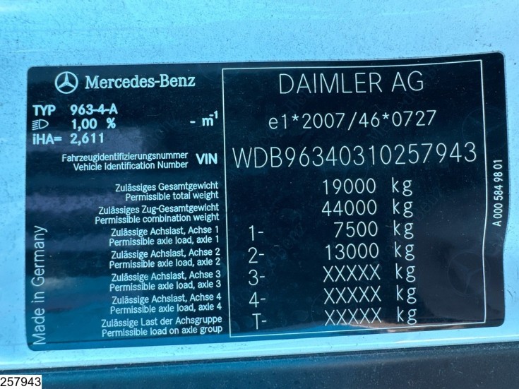 Mercedes Actros 1843