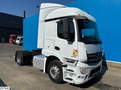 Mercedes Actros 1843