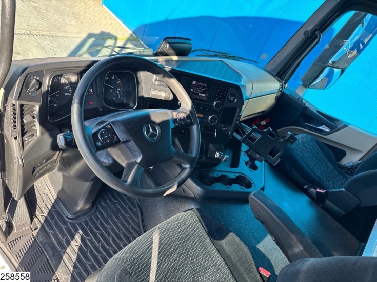 Mercedes Actros 1843