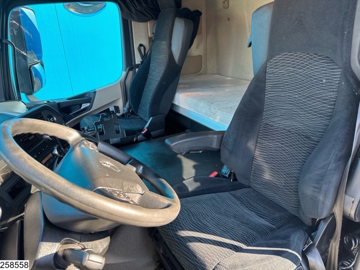 Mercedes Actros 1843
