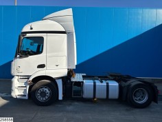 Mercedes Actros 1843