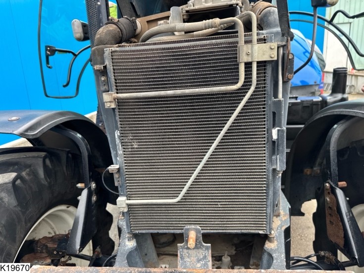 New Holland T6080