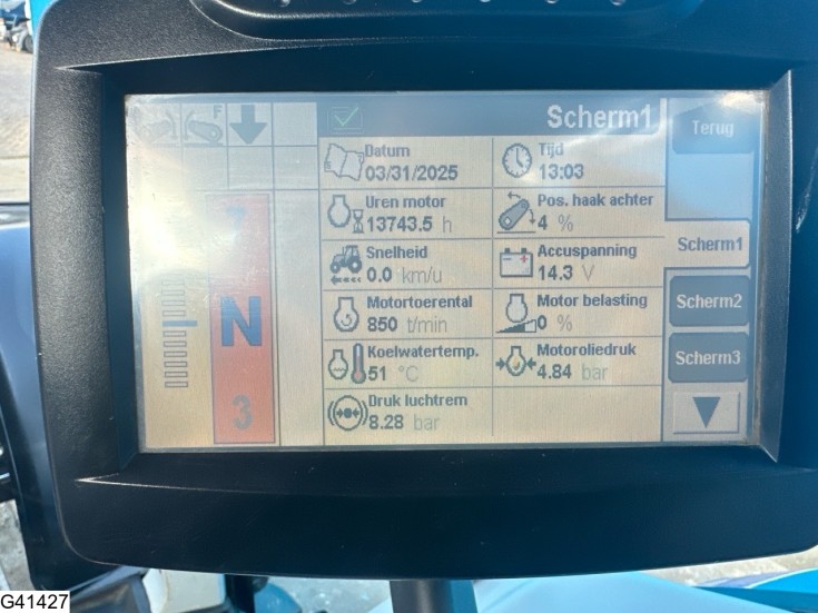 New Holland T 7060