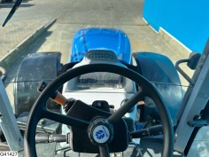 New Holland T 7060