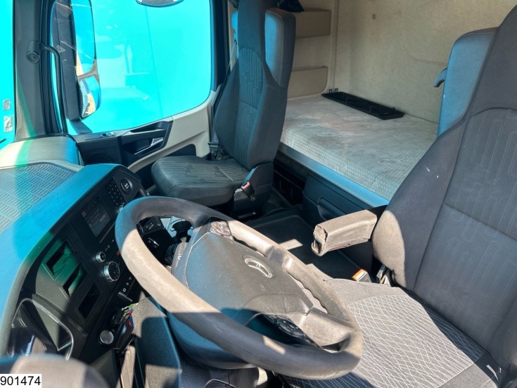 Mercedes Actros 1843