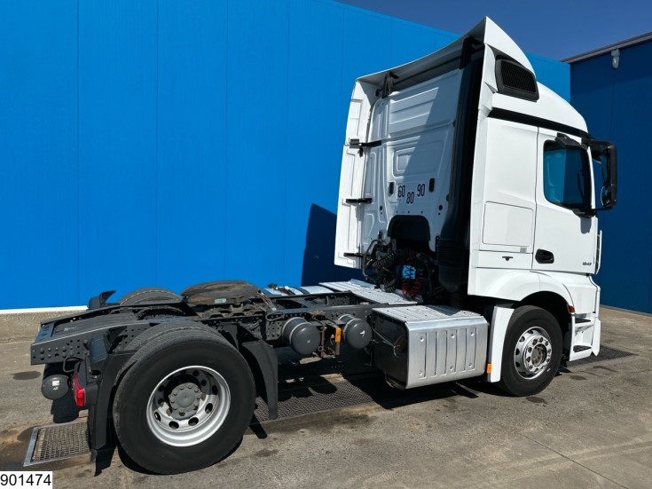 Mercedes Actros 1843