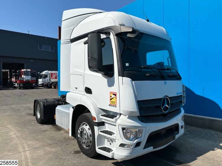 Mercedes Actros 1843