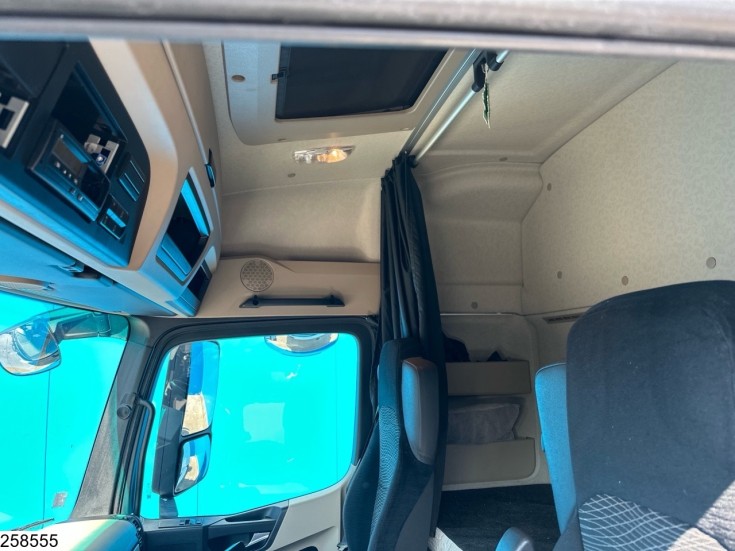 Mercedes Actros 1843