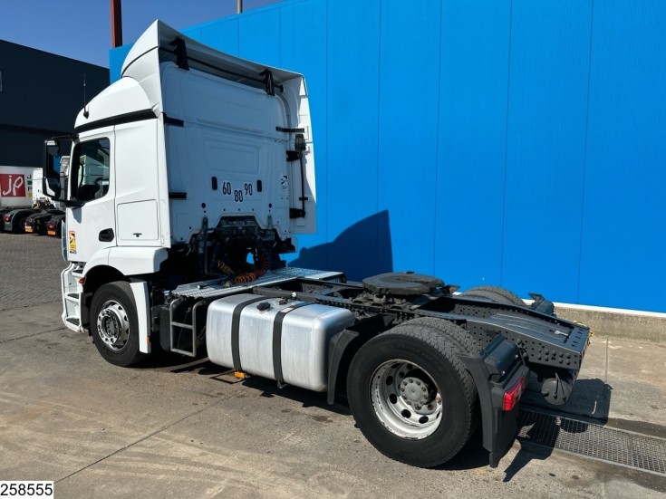Mercedes Actros 1843