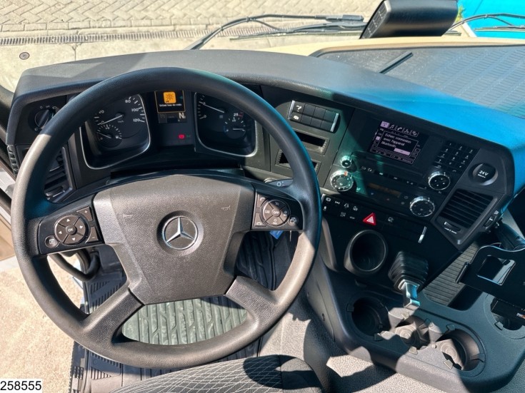 Mercedes Actros 1843