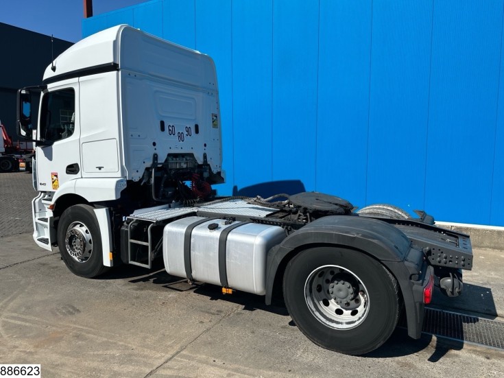 Mercedes Actros 1843