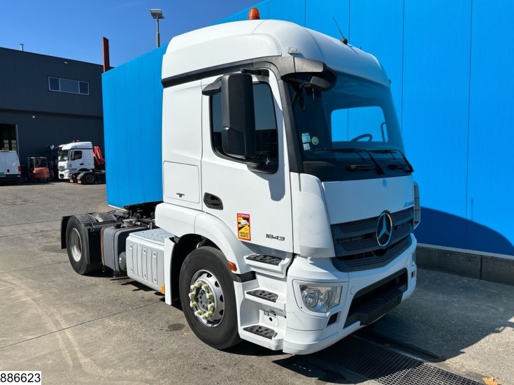 Mercedes Actros 1843