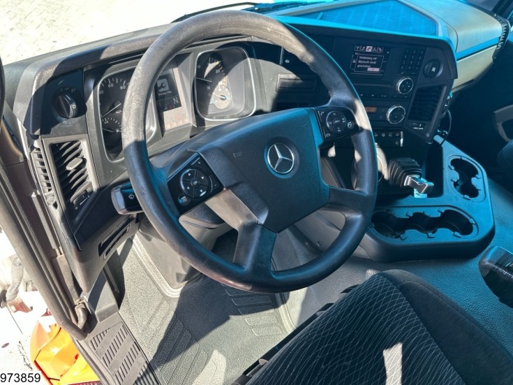 Mercedes Actros 1843