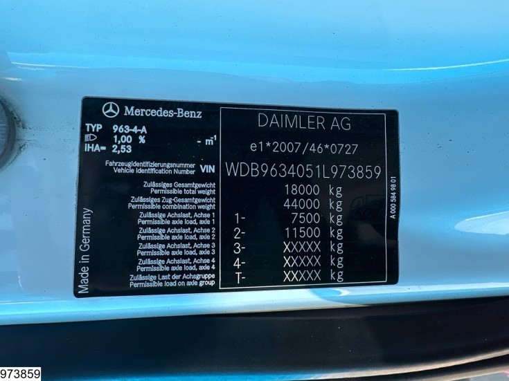 Mercedes Actros 1843