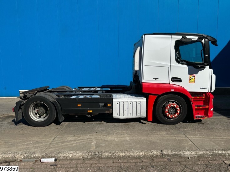 Mercedes Actros 1843