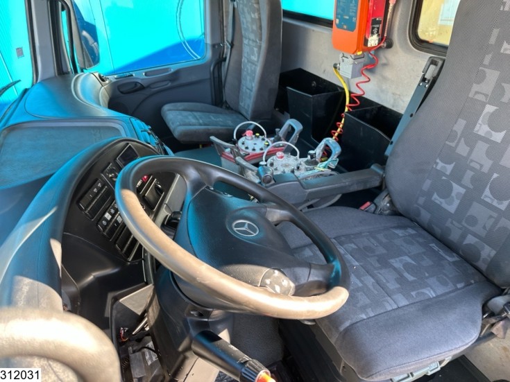 Mercedes Actros 3244