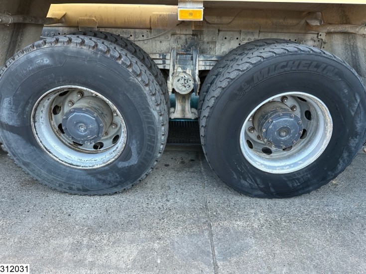 Mercedes Actros 3244