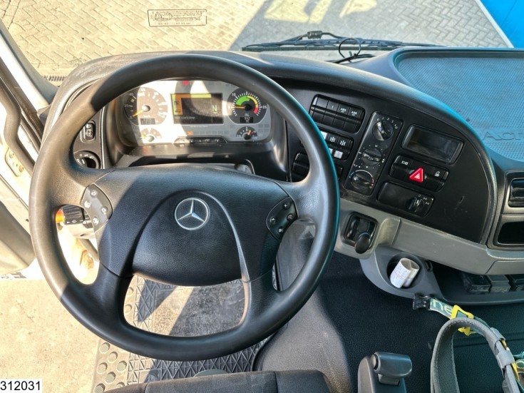 Mercedes Actros 3244