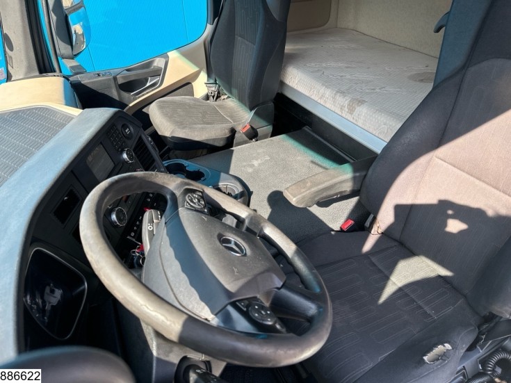 Mercedes Actros 1843