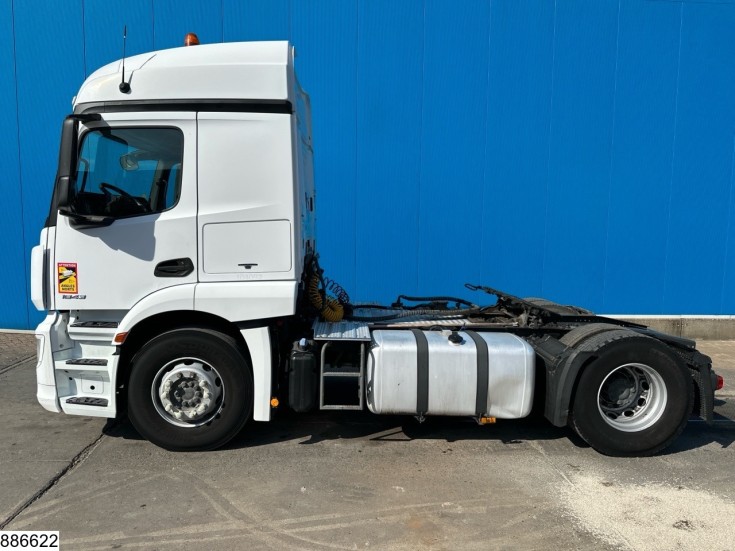 Mercedes Actros 1843