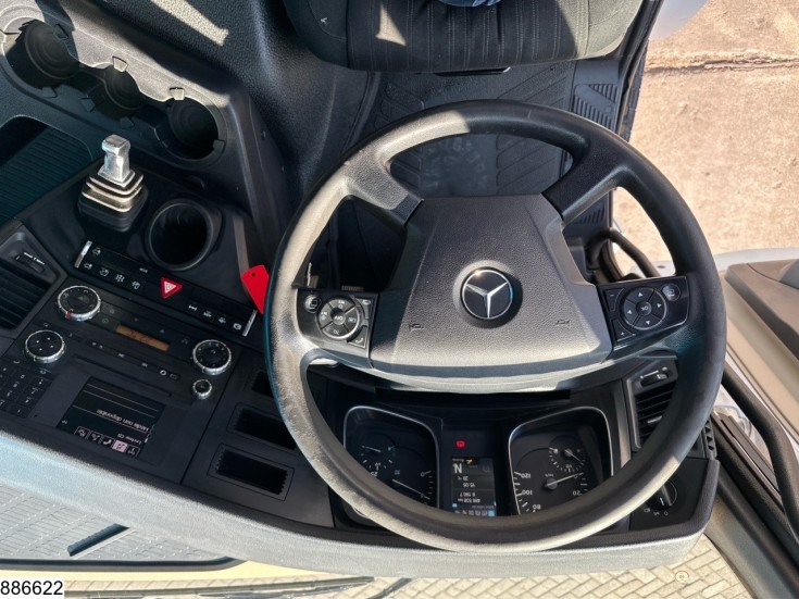 Mercedes Actros 1843