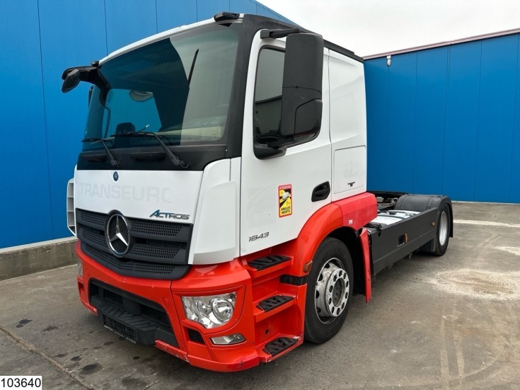 Mercedes Actros 1843