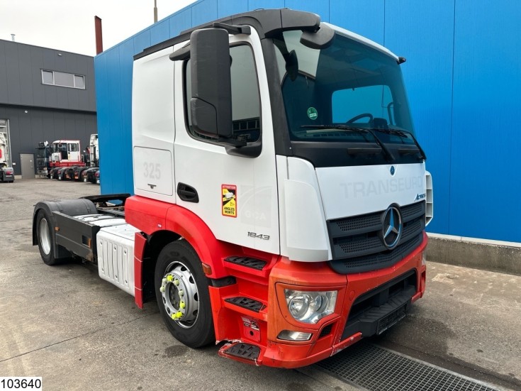 Mercedes Actros 1843