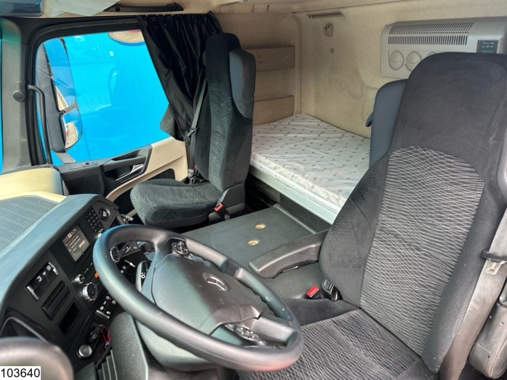 Mercedes Actros 1843