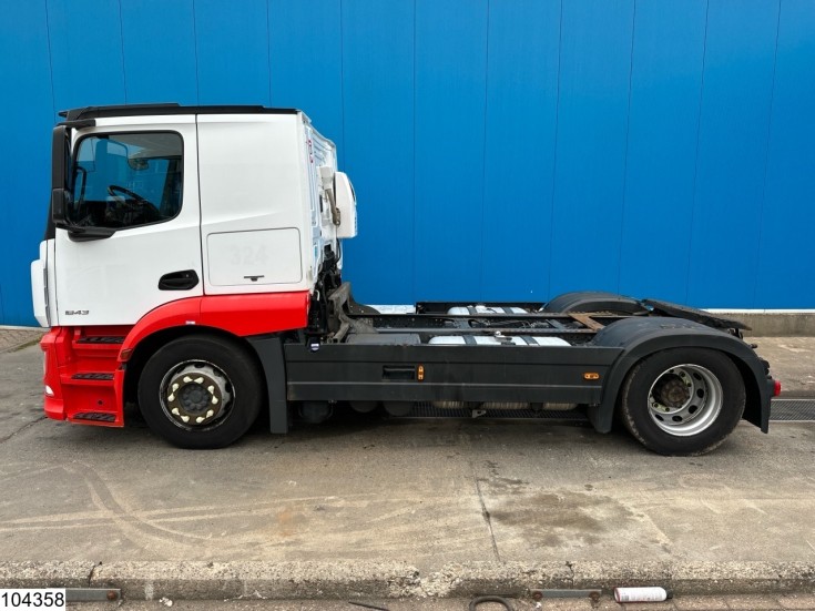 Mercedes Actros 1843