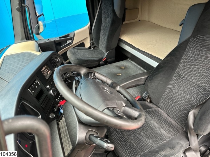 Mercedes Actros 1843