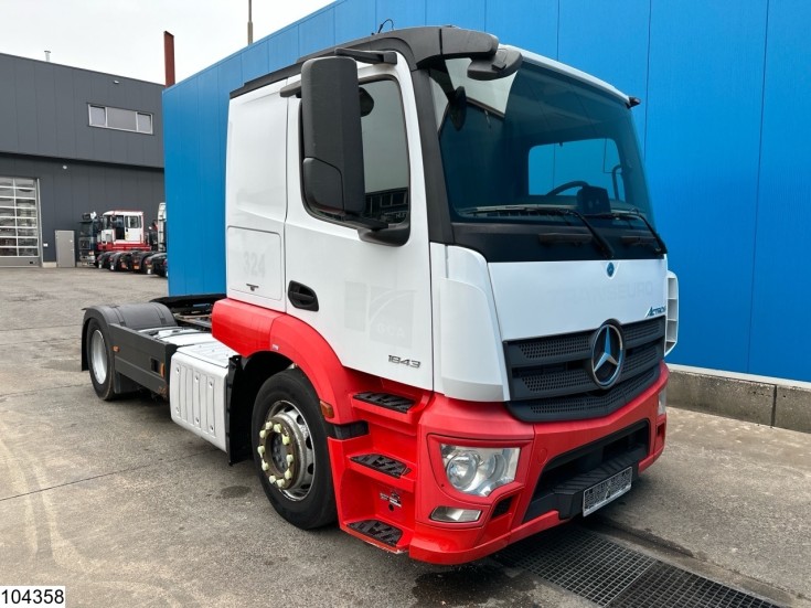Mercedes Actros 1843