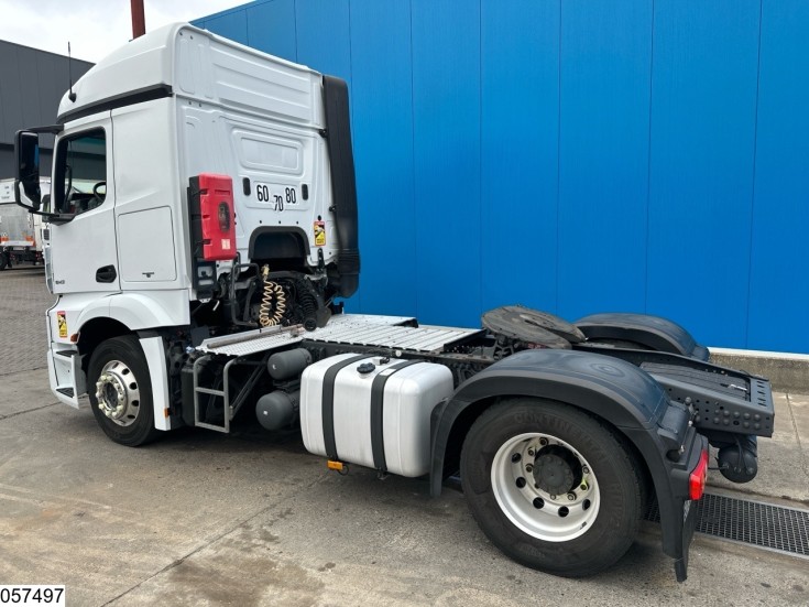 Mercedes Actros 1843