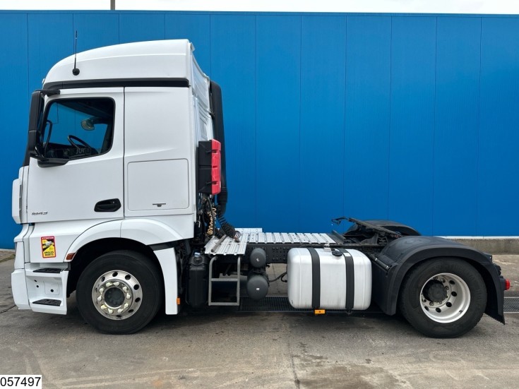 Mercedes Actros 1843