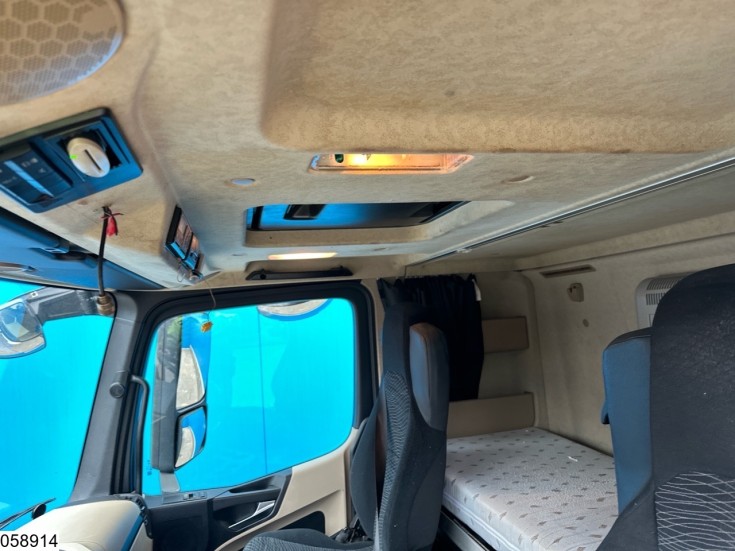 Mercedes Actros 1843