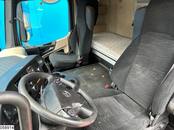 Mercedes Actros 1843