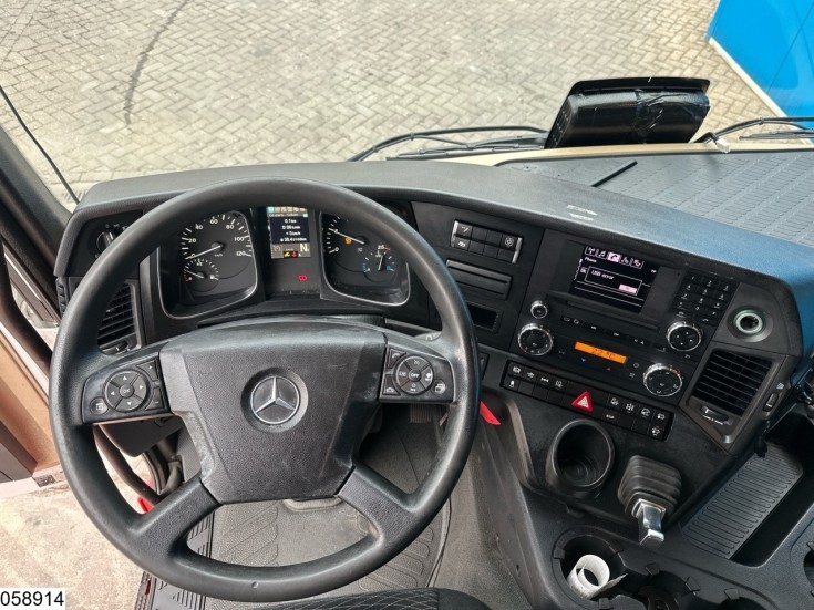 Mercedes Actros 1843