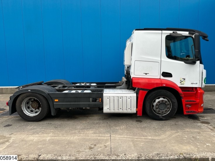 Mercedes Actros 1843