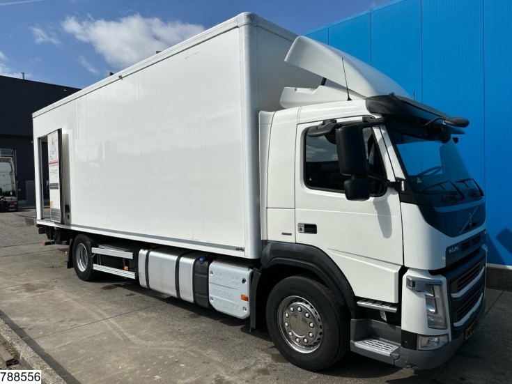Volvo FM 330