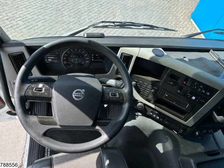 Volvo FM 330
