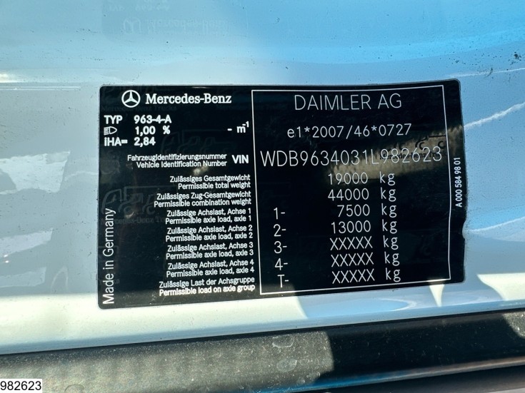 Mercedes Actros 1843