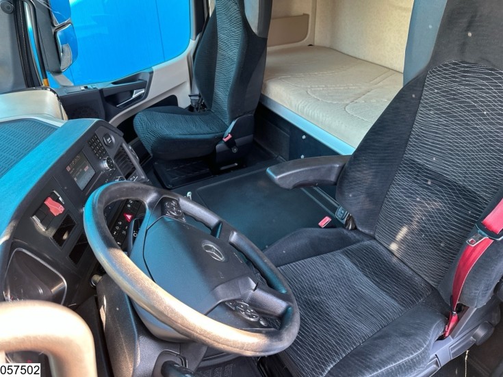Mercedes Actros 1843