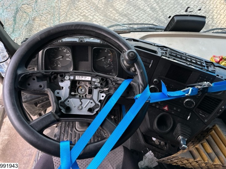 Mercedes Actros 1843