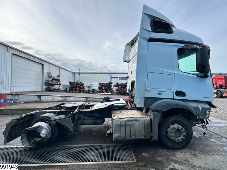 Mercedes Actros 1843