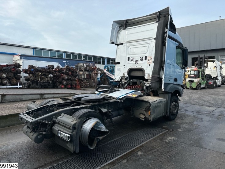 Mercedes Actros 1843