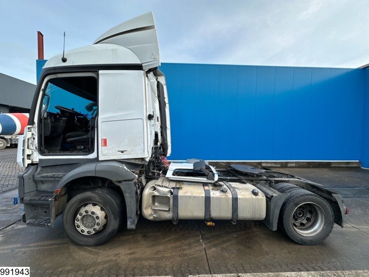 Mercedes Actros 1843