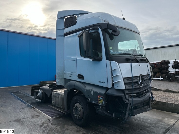 Mercedes Actros 1843