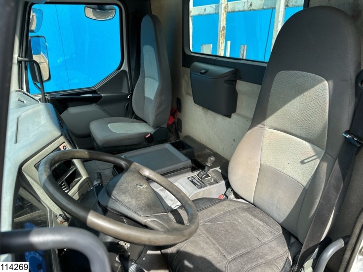 Renault Premium 270