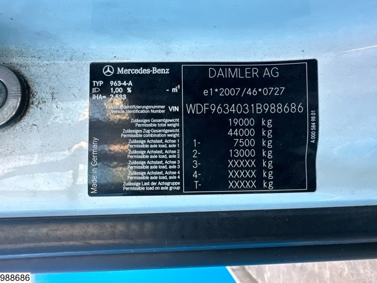 Mercedes Actros 1845