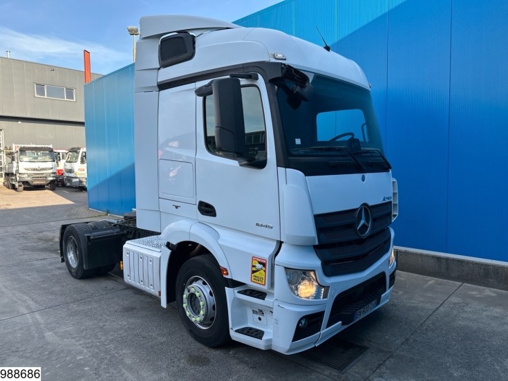 Mercedes Actros 1845
