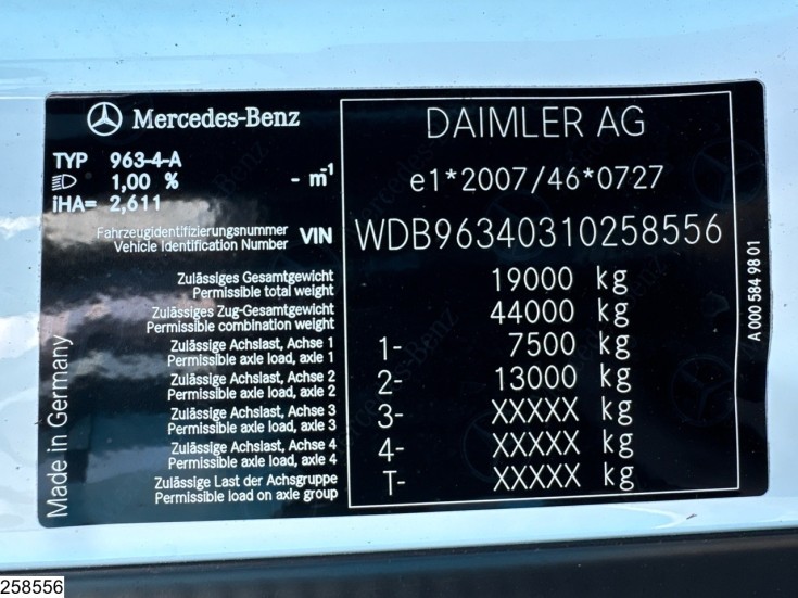 Mercedes Actros 1843